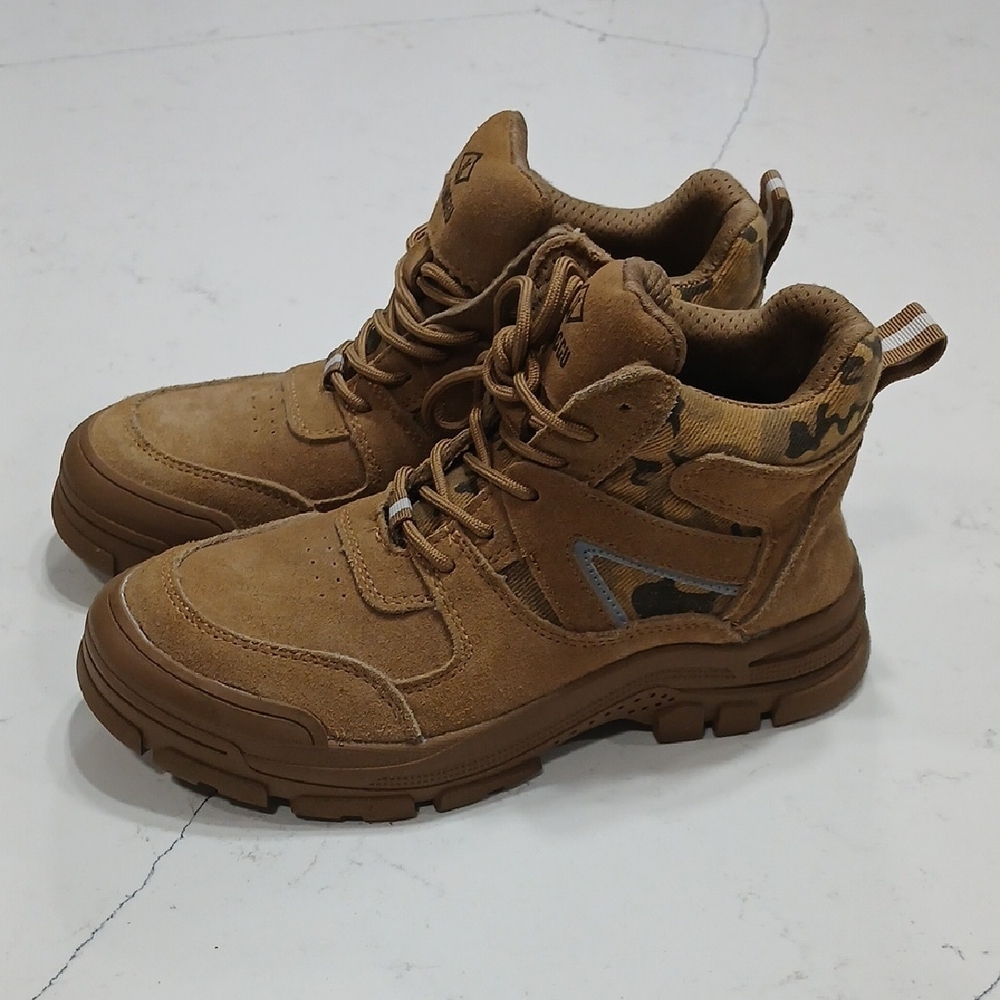 Steel Toe Women's Tan  Boots Sz 41, New Without Tag Or Box